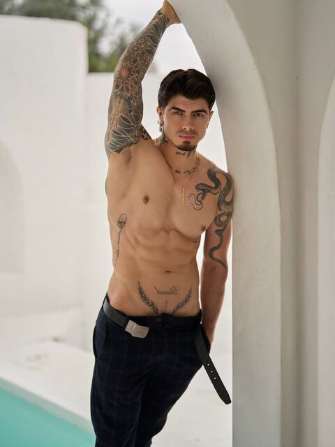 Duvan Saray